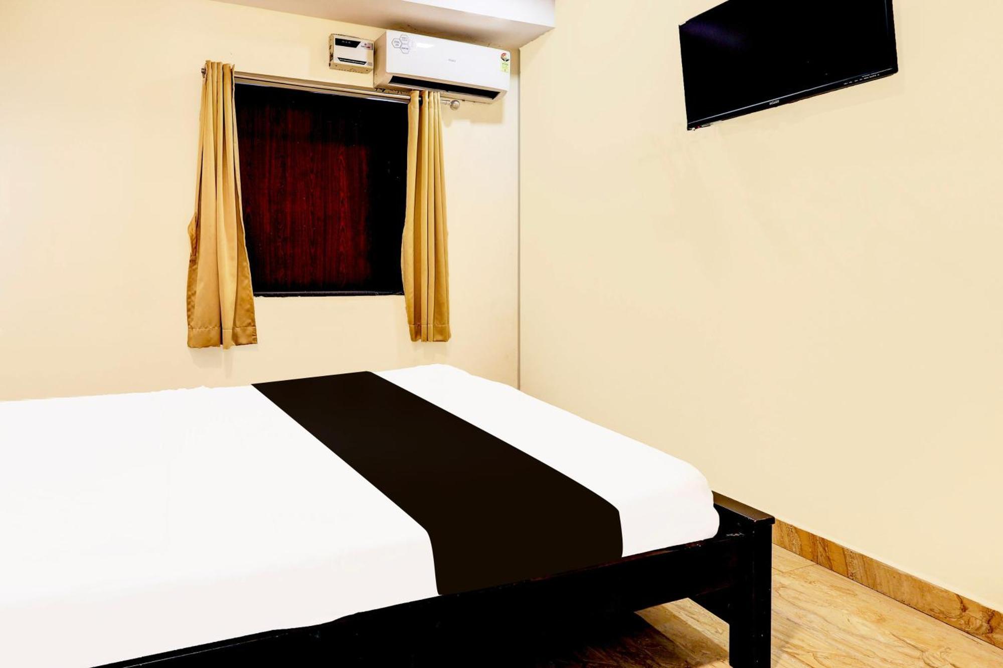 Vijayawāda Super Hotel O Mahanadu Formerly Akshaya Bheemas מראה חיצוני תמונה