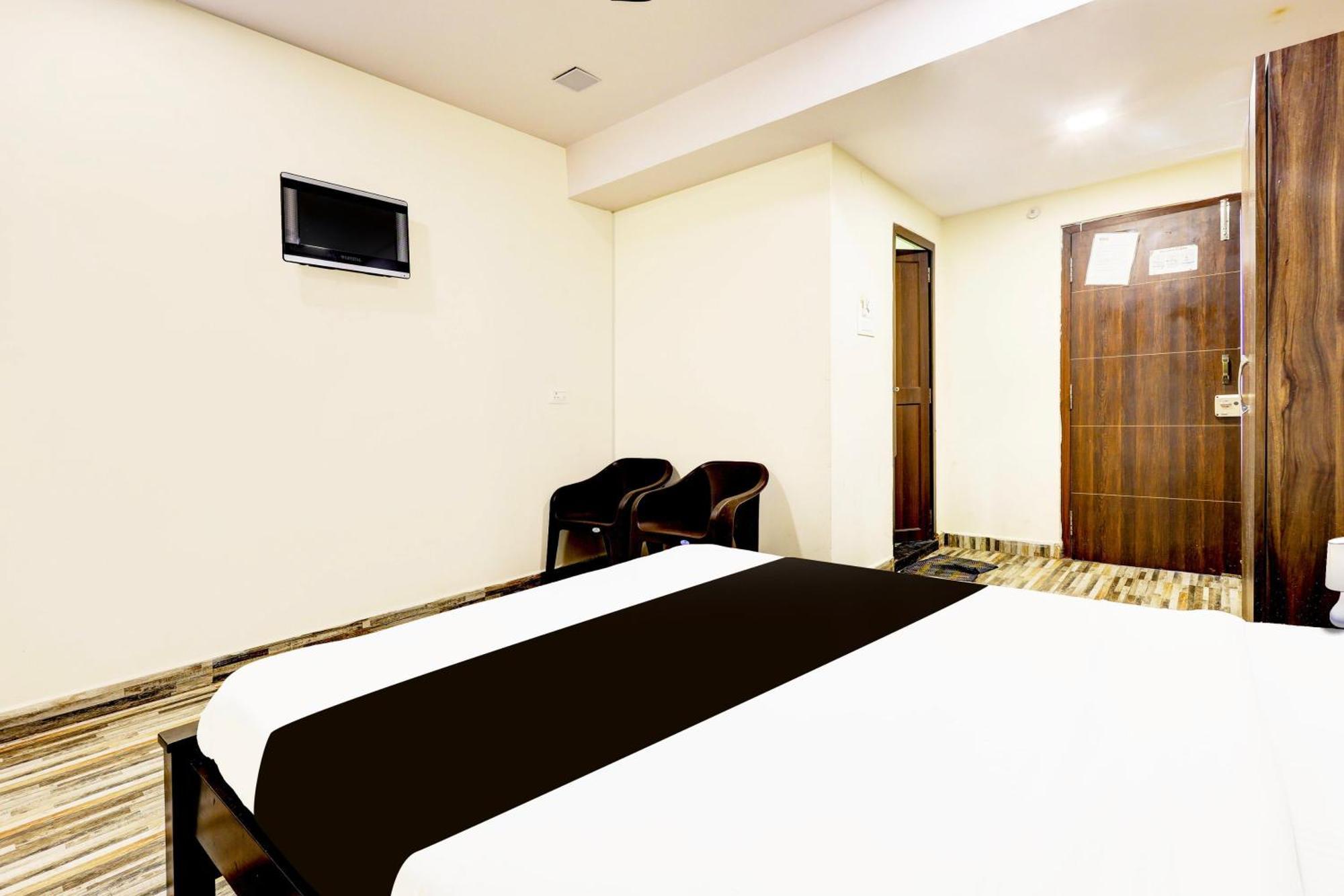 Vijayawāda Super Hotel O Mahanadu Formerly Akshaya Bheemas מראה חיצוני תמונה